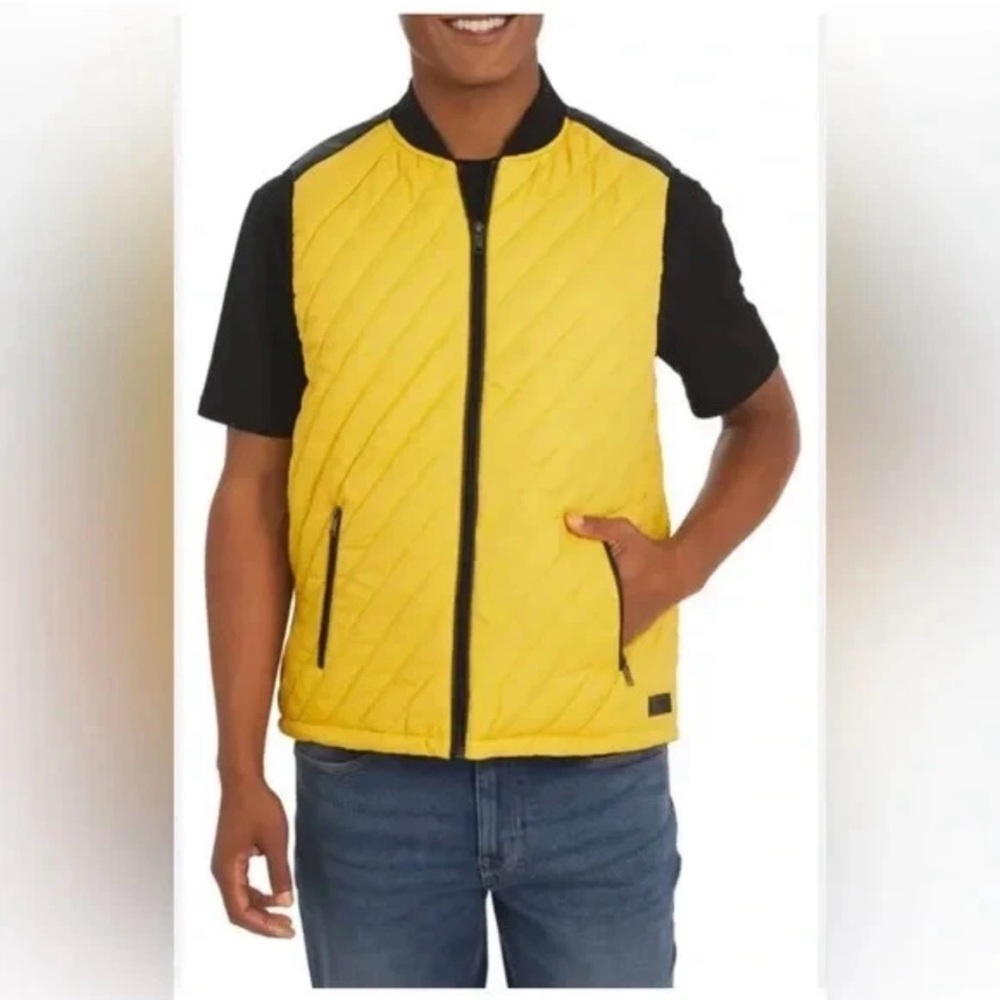 DKNY Men’s Quilted Warm Puffer Yellow Black Vest Size Large NWT